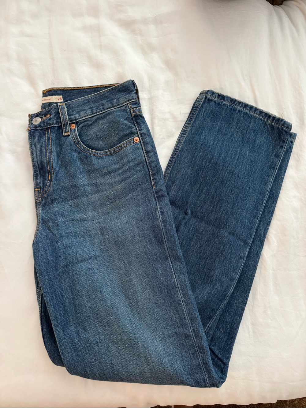 Levi’s Low Pro Straight Jeans size 25